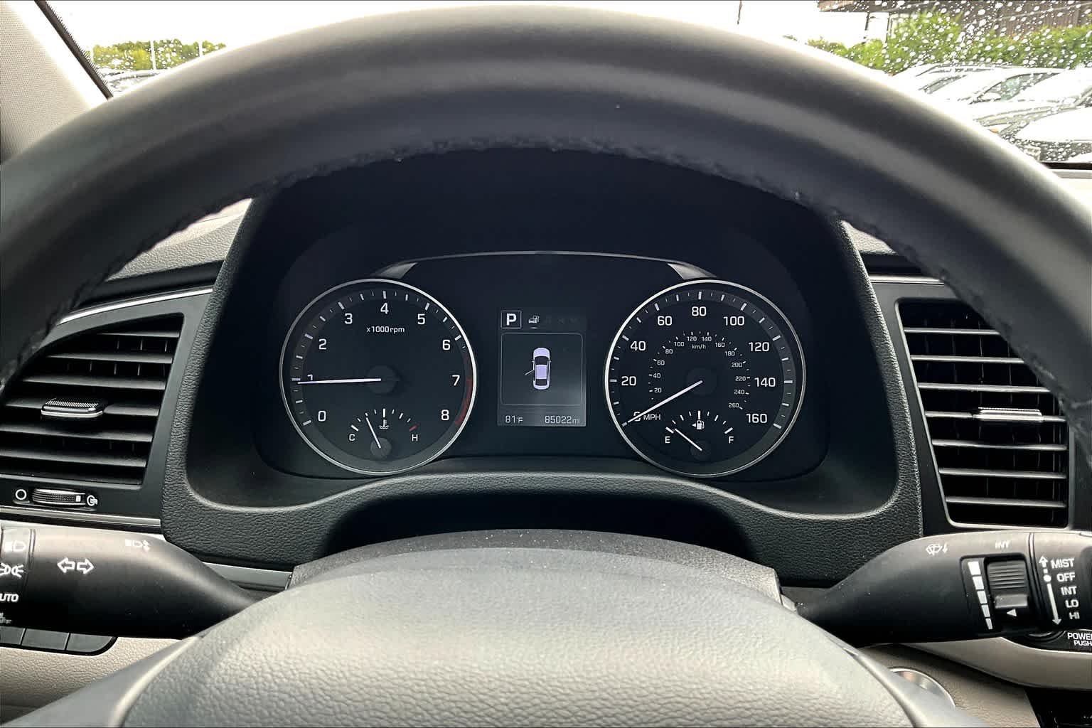 Used 2018 Electric Blue Hyundai Value Edition image 25