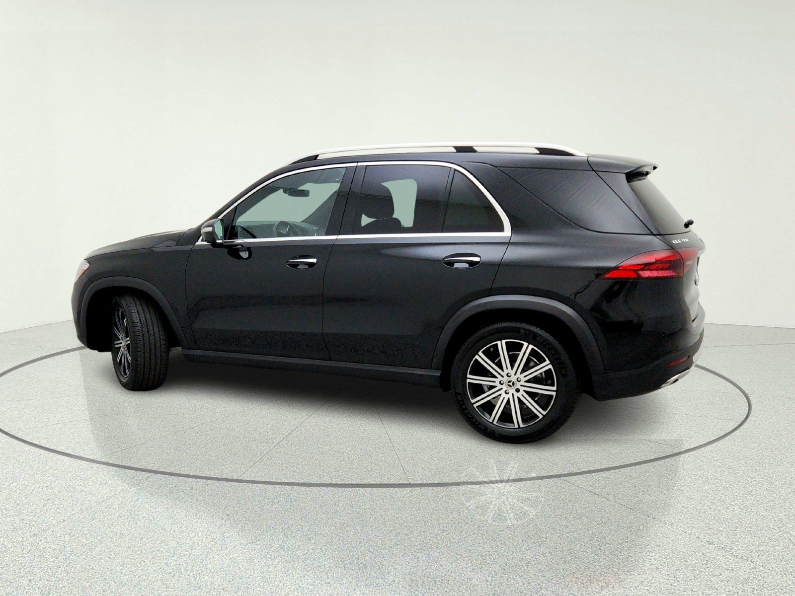Certified Used 2026 Black Mercedes-Benz GLE 350 image 13