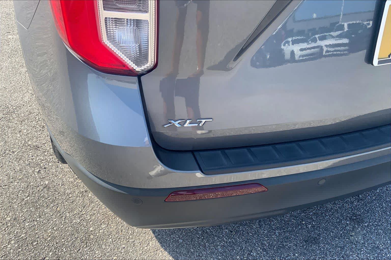 Certified Used 2022 Gray Ford XLT image 10