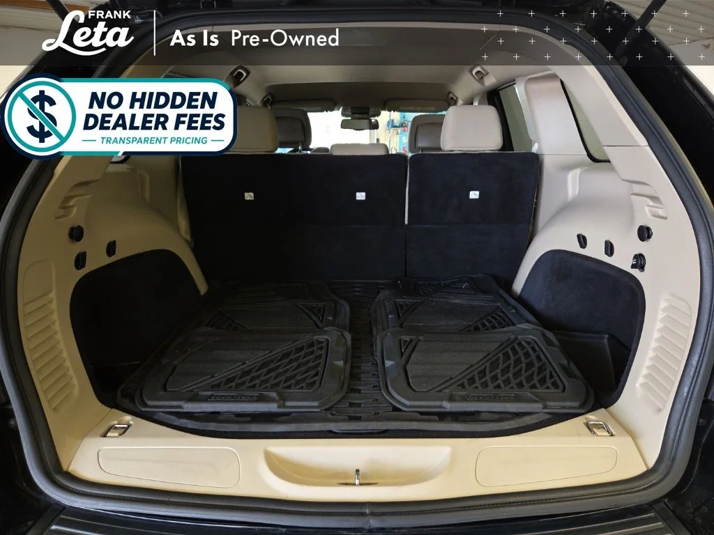 Used 2014 Black Jeep Laredo image 22