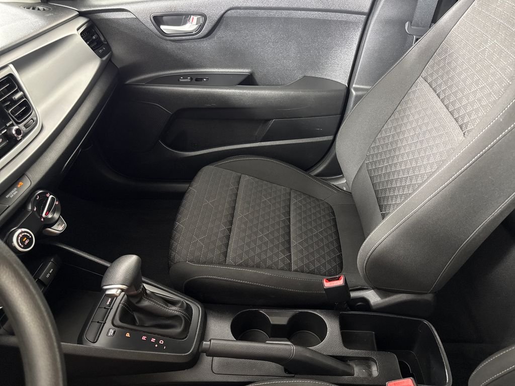 2023 Kia Rio LX - Photo 17