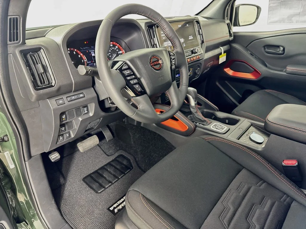 New 2027 Green Nissan PRO-4X image 9