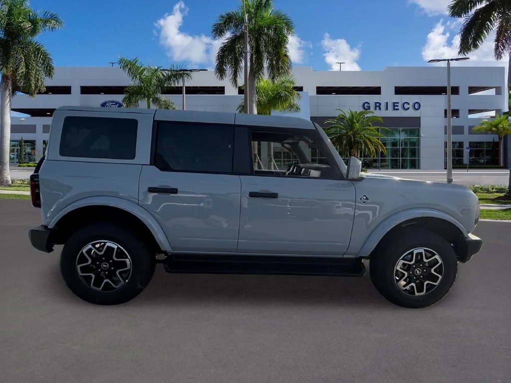 New 2026 White Ford Outer Banks image 8