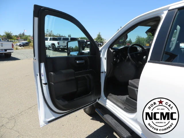 Used 2025 White Chevrolet Work Truck image 13
