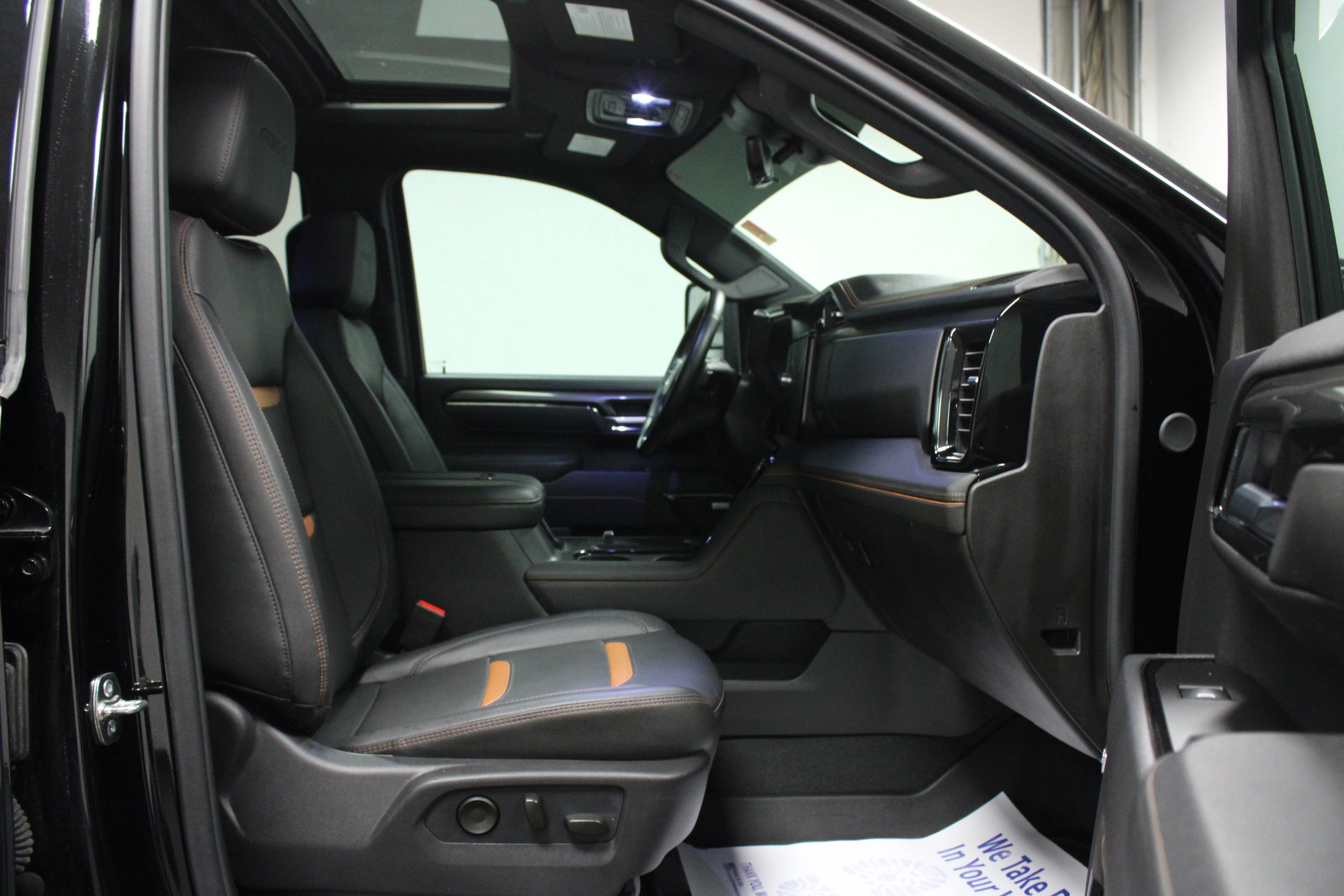 Used 2026 Onyx Black GMC AT4 image 16