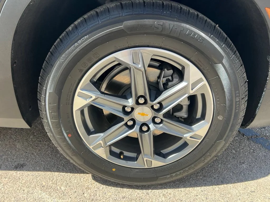 Used 2026 Black Chevrolet 2LT image 33