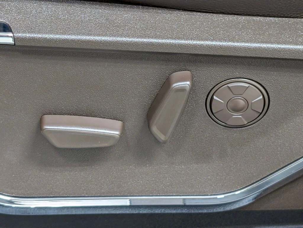 New 2026 Glacier Gray Metallic Tri-Coat Ford F-350® King Ranch® image 18