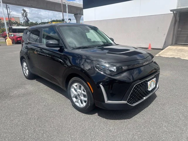 Used 2025 Black Kia LX image 7