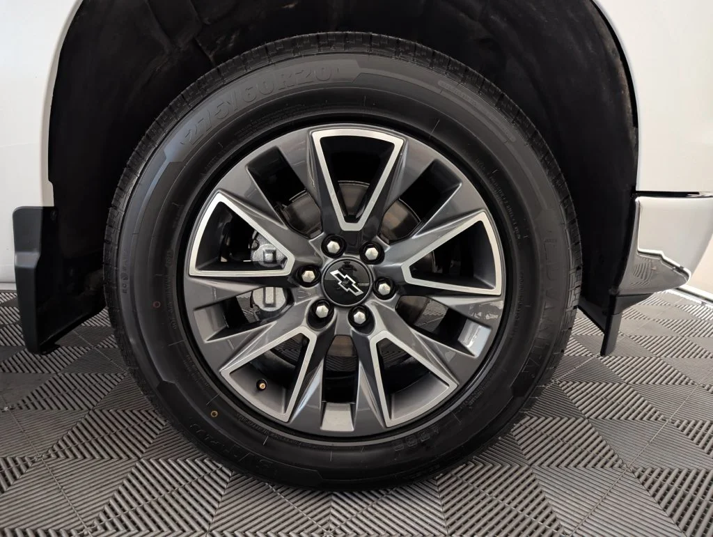 Used 2023 White Chevrolet LT image 37