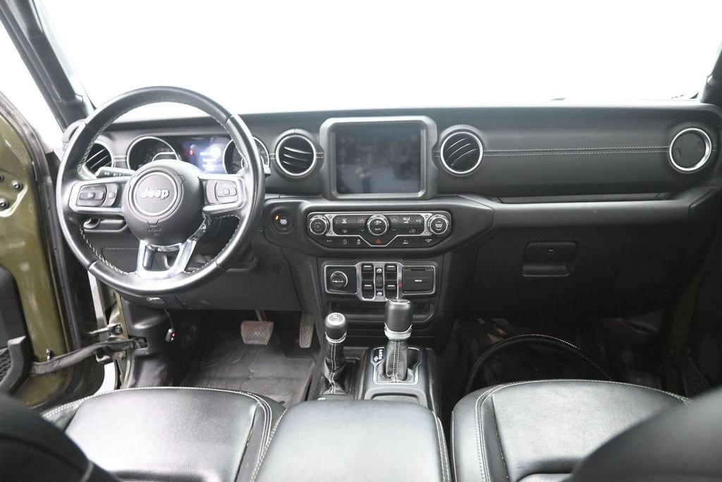 Used 2022 Green Jeep Overland image 28