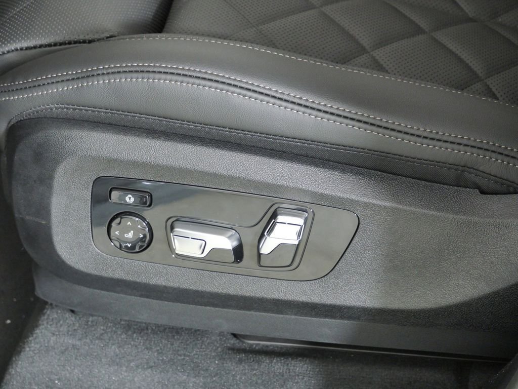 New 2026 Brooklyn Grey Metallic BMW xDrive40i image 39