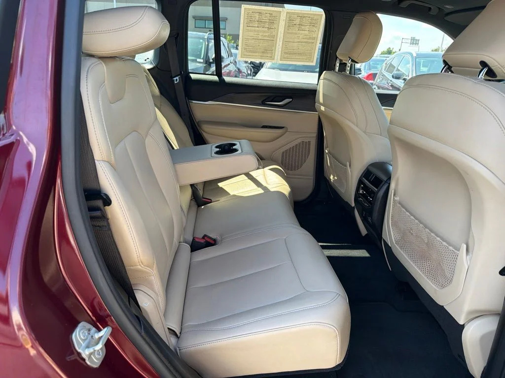 Used 2023 Red Jeep Limited image 20