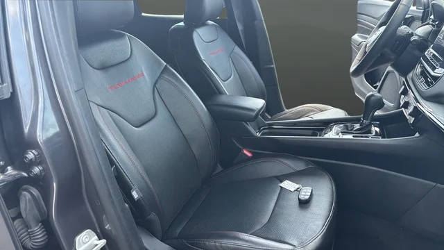 Used 2024 Gray Metallic Jeep Trailhawk image 24