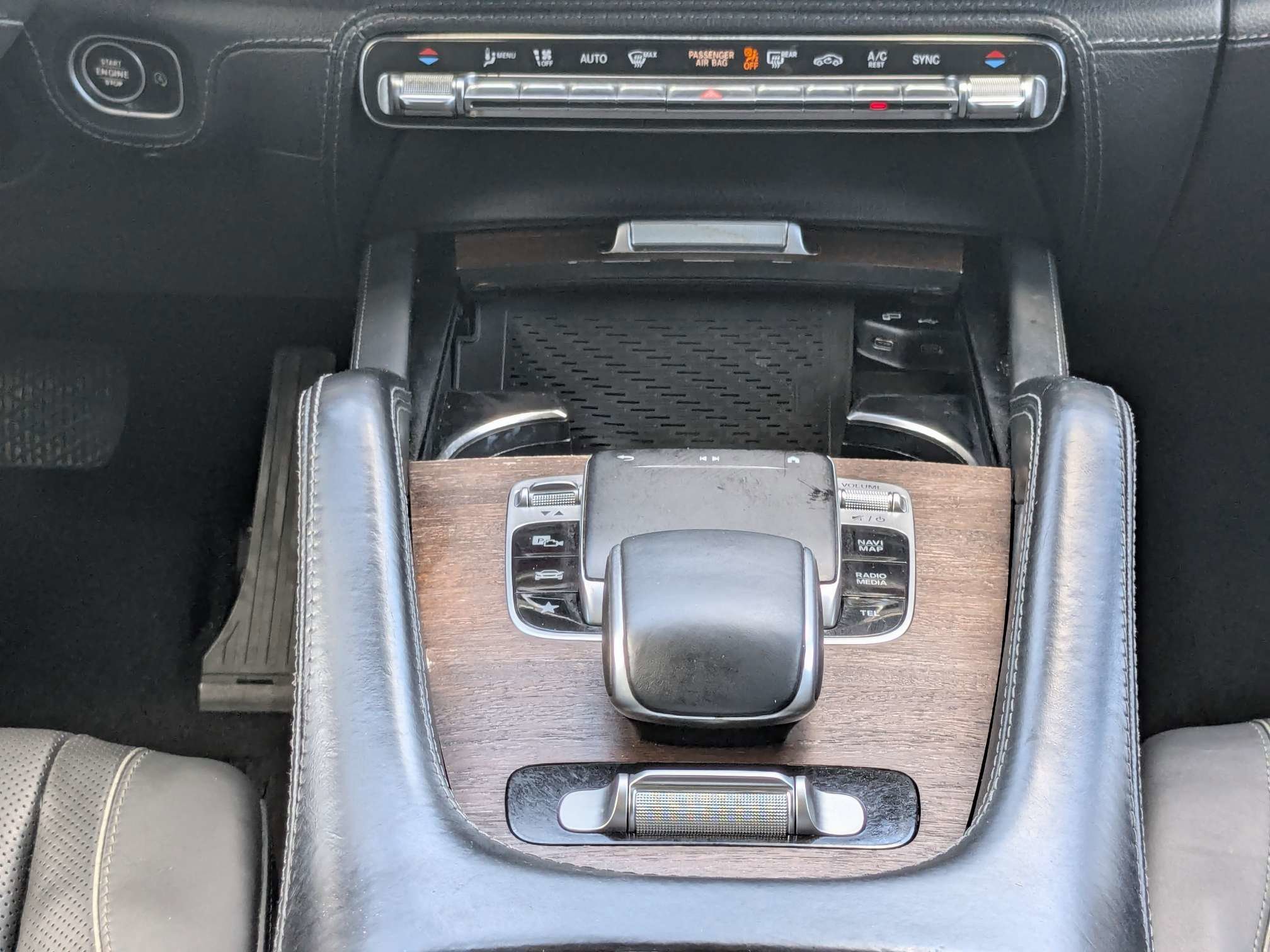 Used 2020 Brilliant Blue Metallic Mercedes-Benz GLS 450 image 28