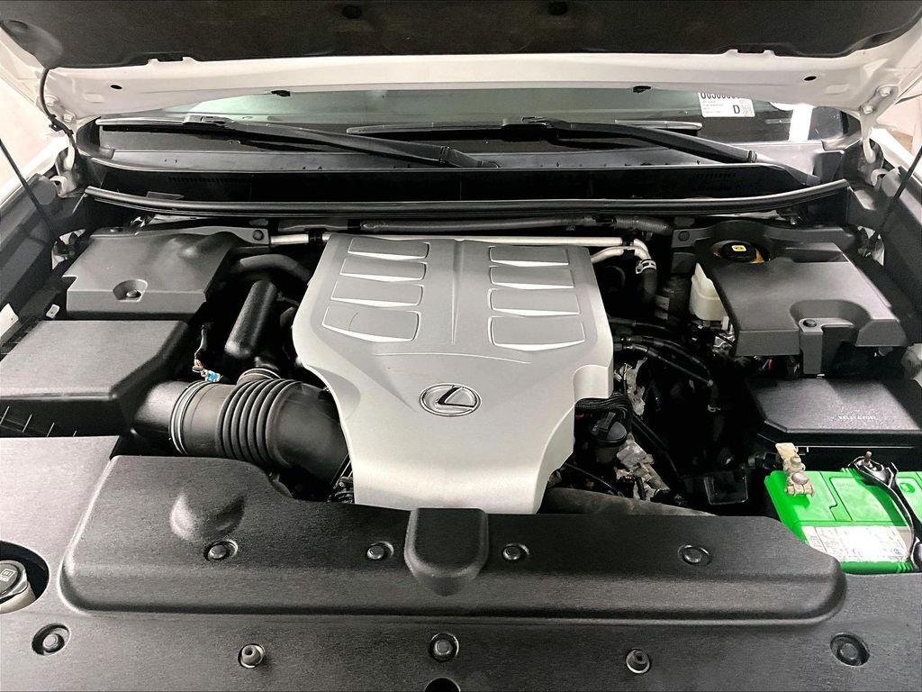 Used 2021 White Lexus 460 image 28