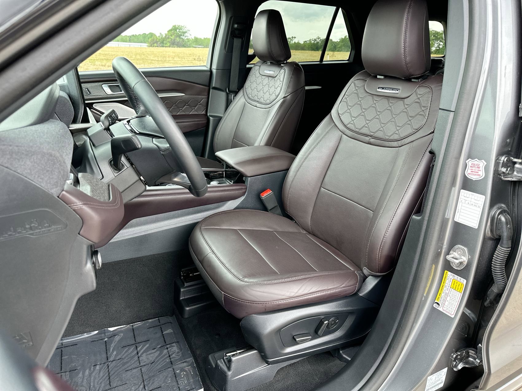 Used 2025 Gray Metallic Ford Platinum image 11