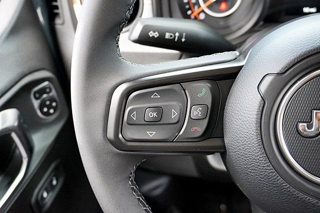 New 2026 Anvil Clear-Coat Exterior Paint Jeep Sport S image 39