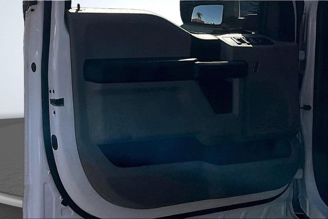 2019 Ford F-450 Super Duty Chassis Cab XL - Photo 23