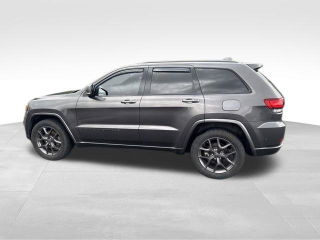 Used 2021 Granite Crystal Clearcoat Metallic Jeep Limited image 10