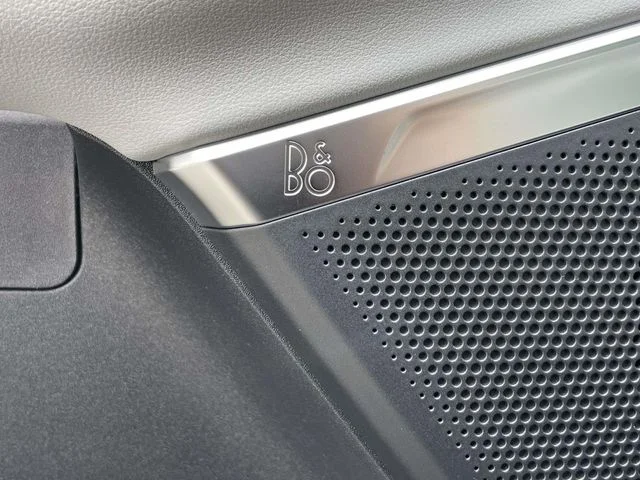 New 2027 Agate Black Metallic Ford MAX Platinum image 15