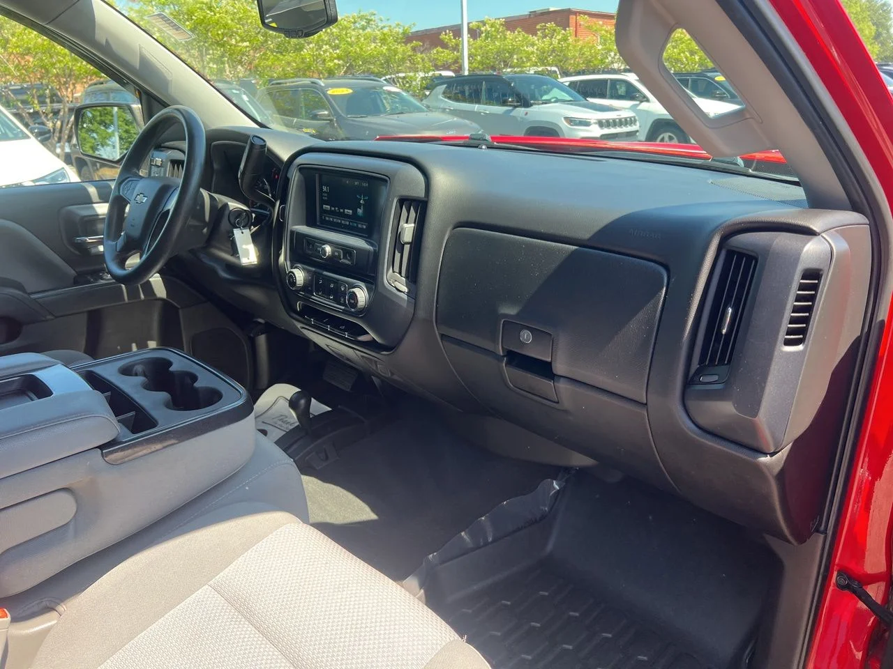 Used 2018 Red Chevrolet Custom image 25