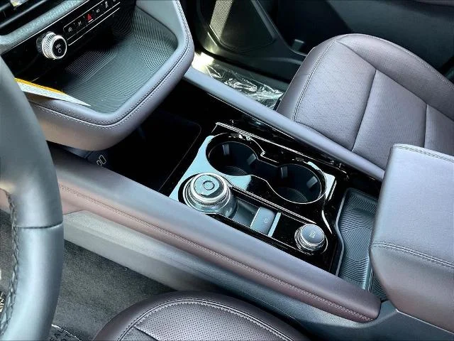 New 2026 Space White Metallic Ford Platinum™ image 61