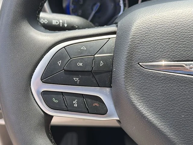 Used 2023 Black Chrysler Touring L image 25