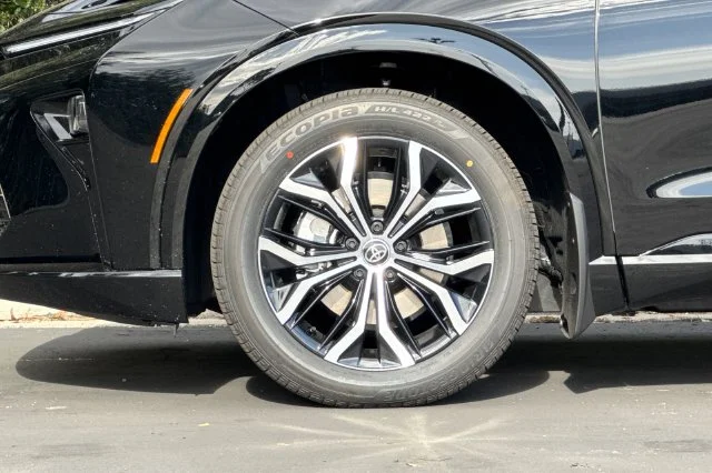 New 2026 Black Toyota  XLE image 28