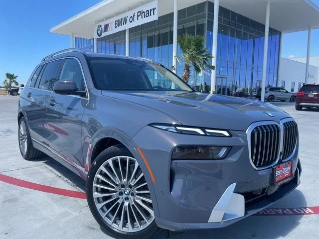 2026 BMW X7 xDrive40i's photo