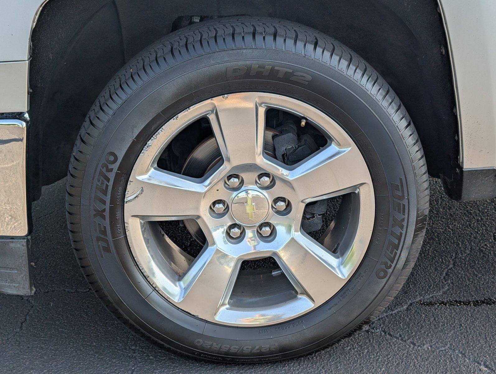 Used 2014 SILVER ICE METALLIC Chevrolet LT image 9
