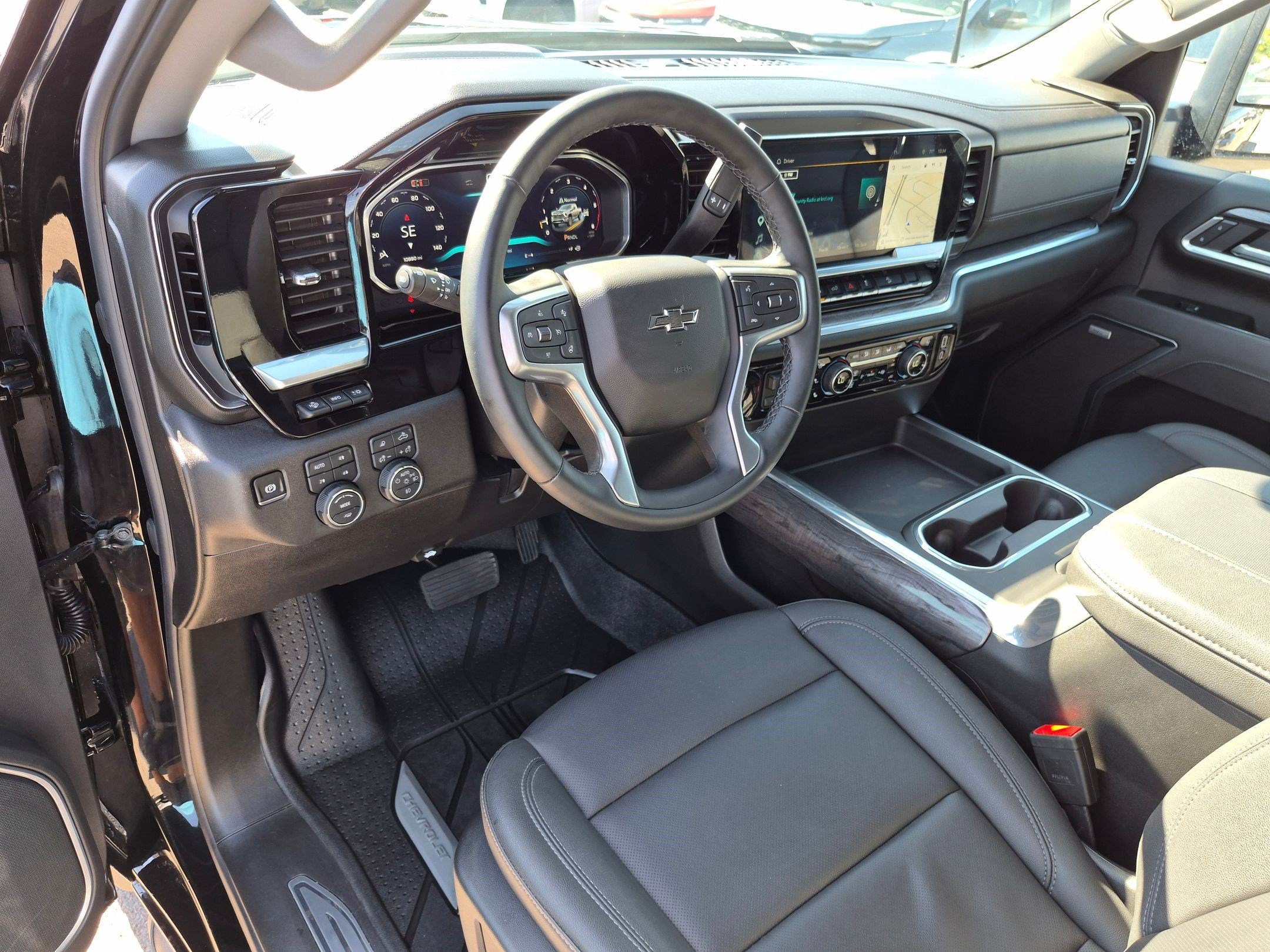 Used 2026 Black Chevrolet LTZ image 14