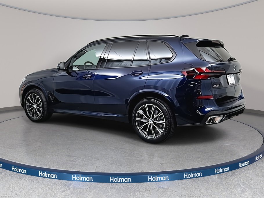 Used 2026 Tanzanite Blue II Metallic BMW xDrive40i image 3