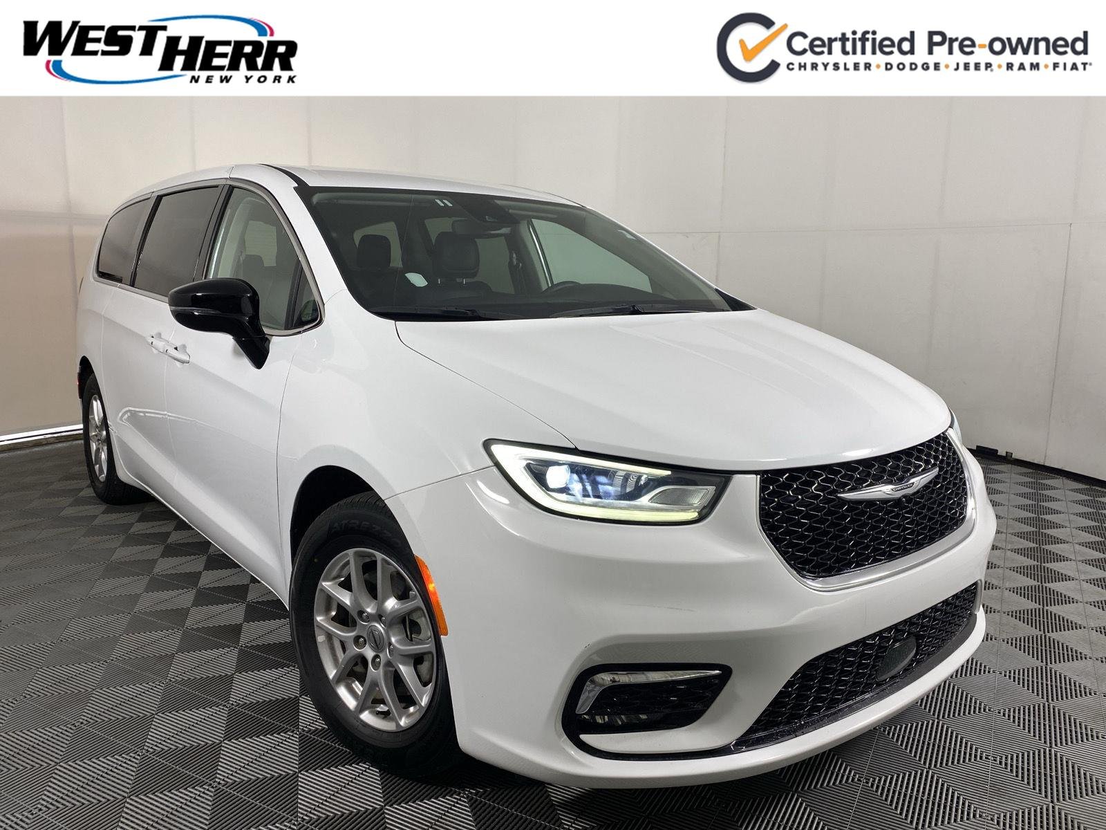 Used 2024 Bright White Clearcoat Chrysler Touring L image 1