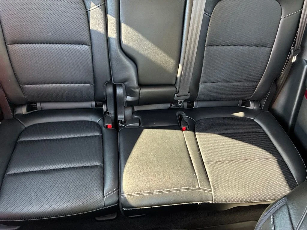 Used 2022 Red Ford SEL image 54