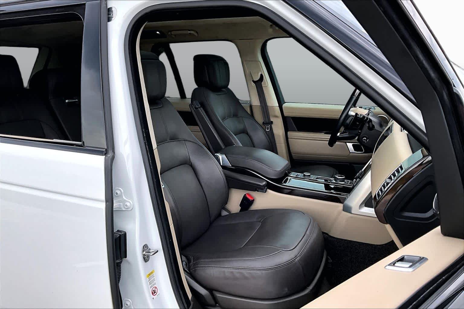 Used 2022 Fuji White Land Rover Westminster image 9