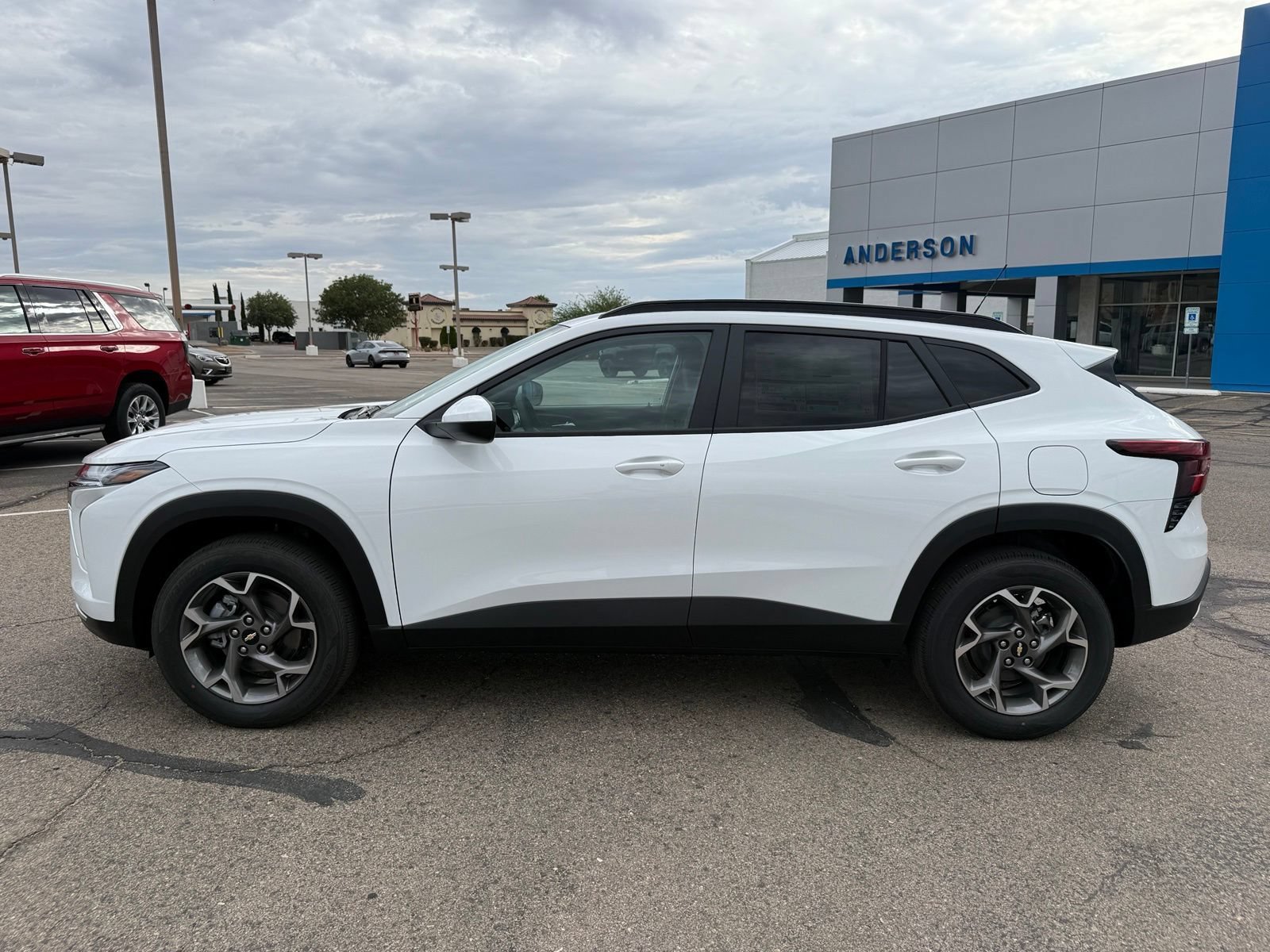 New 2026 Summit White Chevrolet LT image 10