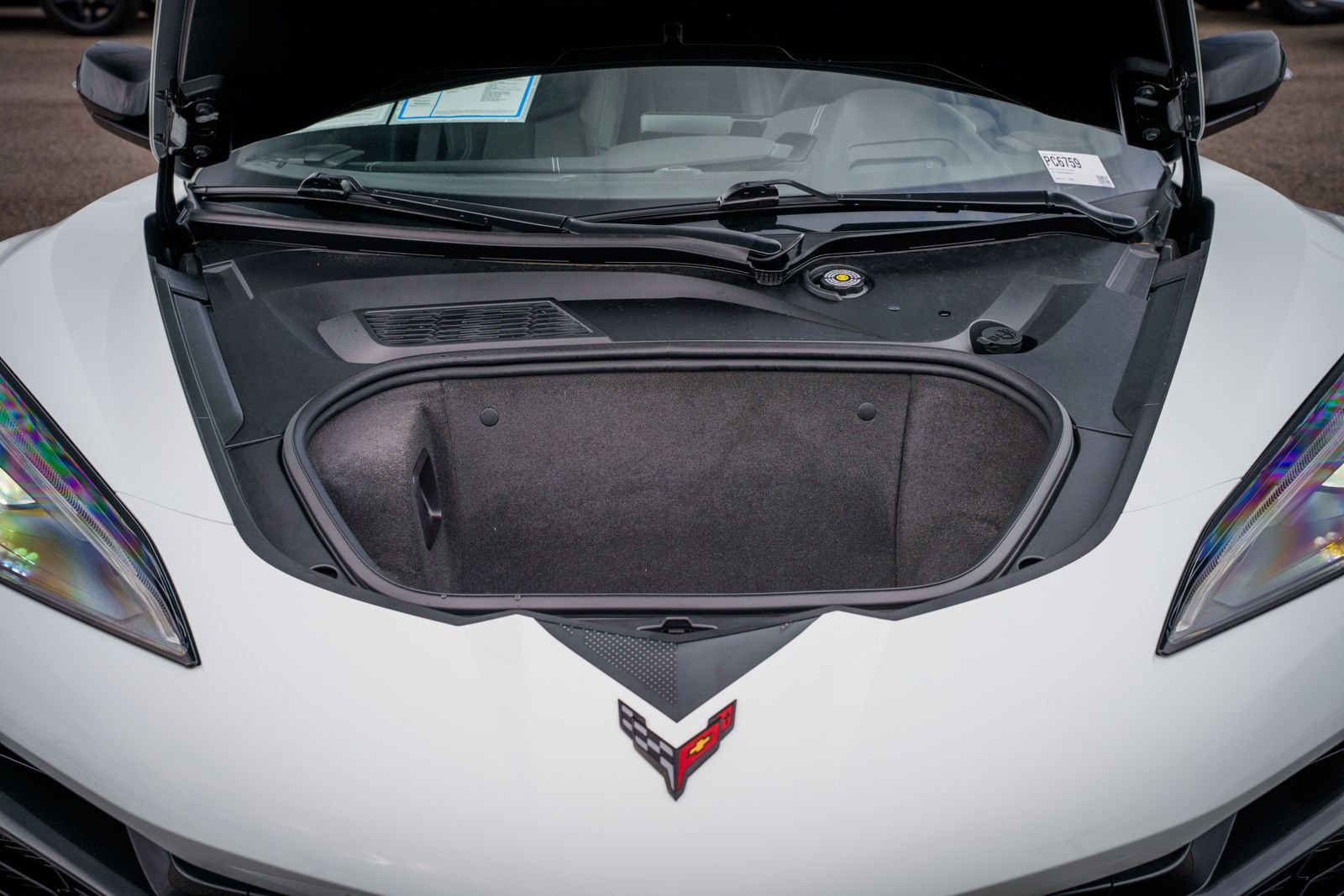 Used 2024 White Chevrolet Z06 image 36