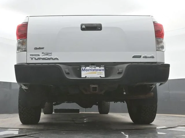Used 2011 White Toyota Grade image 43