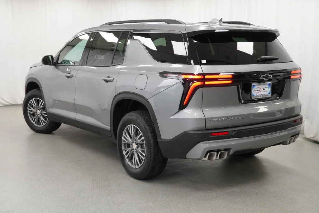 New 2027 Sterling Gray Metallic Chevrolet LT image 5