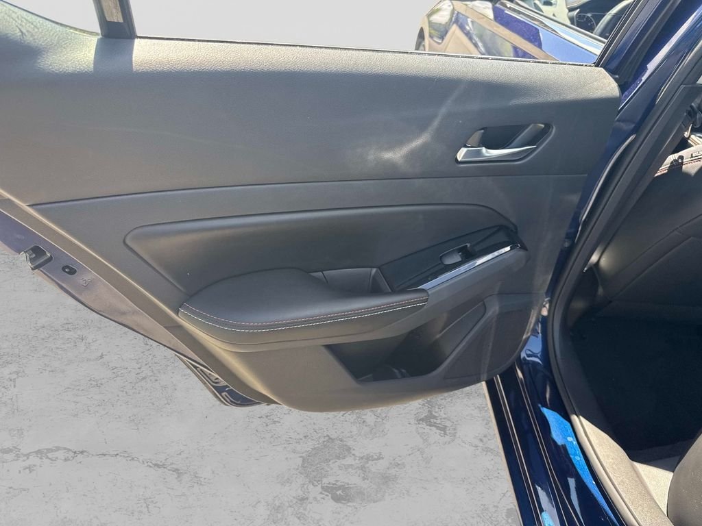 Used 2023 Blue Nissan 2.0 SR image 16