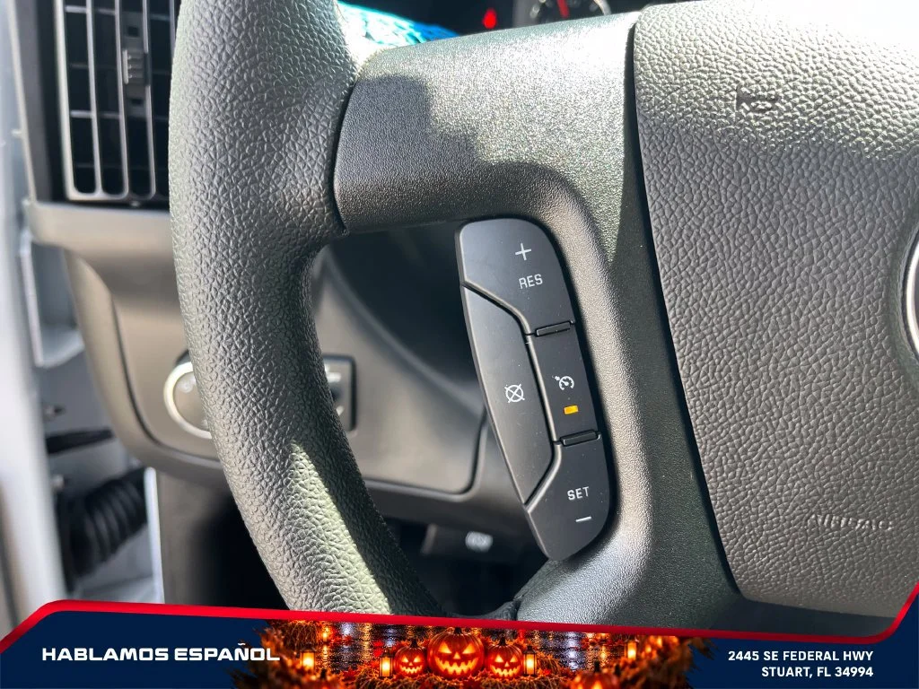 New 2026 Summit White GMC Work Van image 16