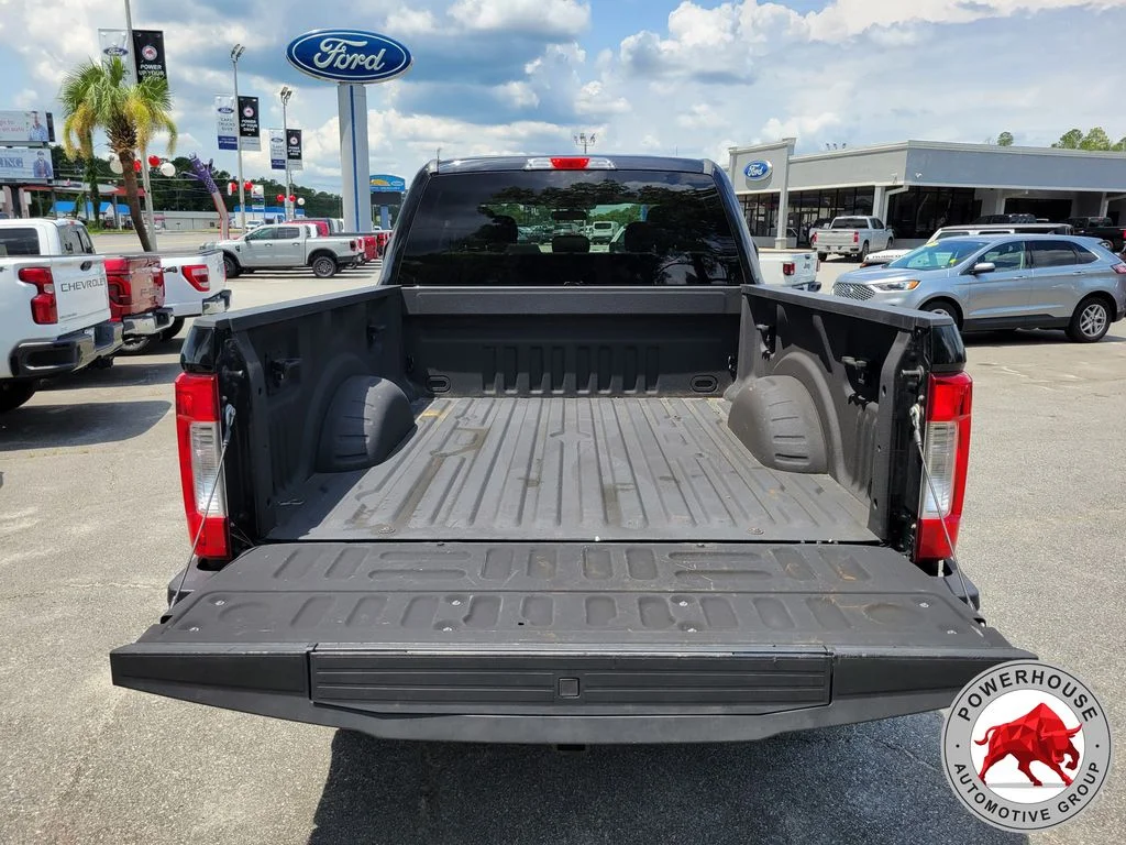 Used 2018 Black Ford XLT image 13
