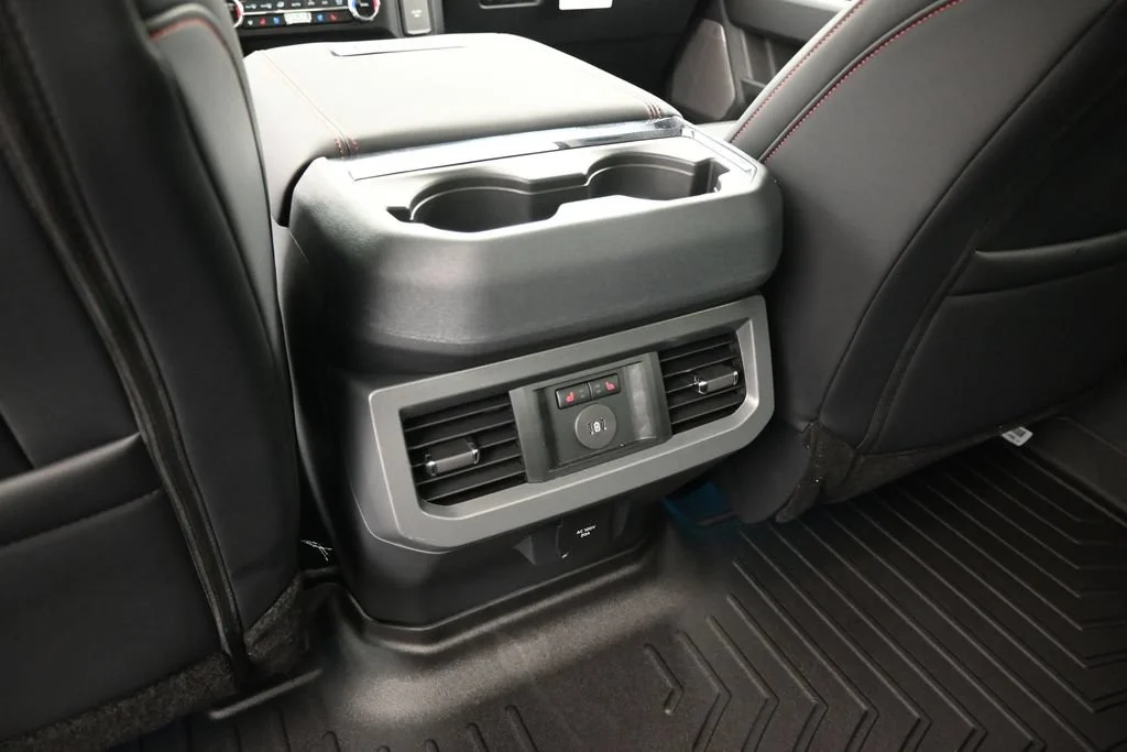 New 2026 Oxford White Ford Lariat image 22