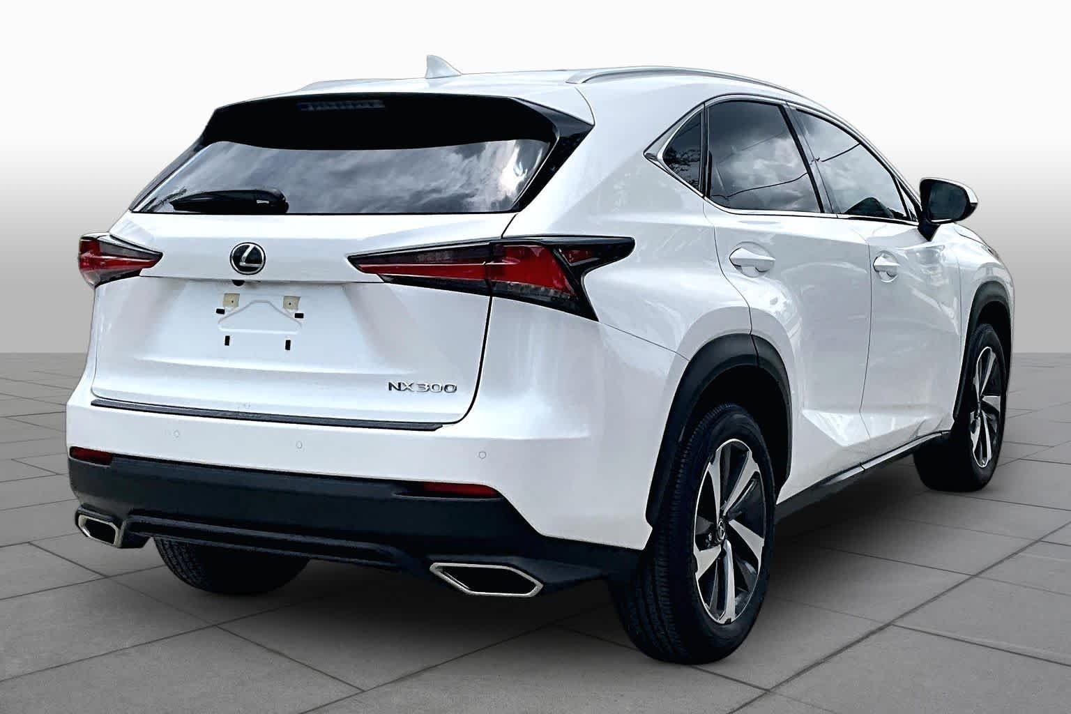 Used 2020 Eminent White Pearl Lexus  image 13