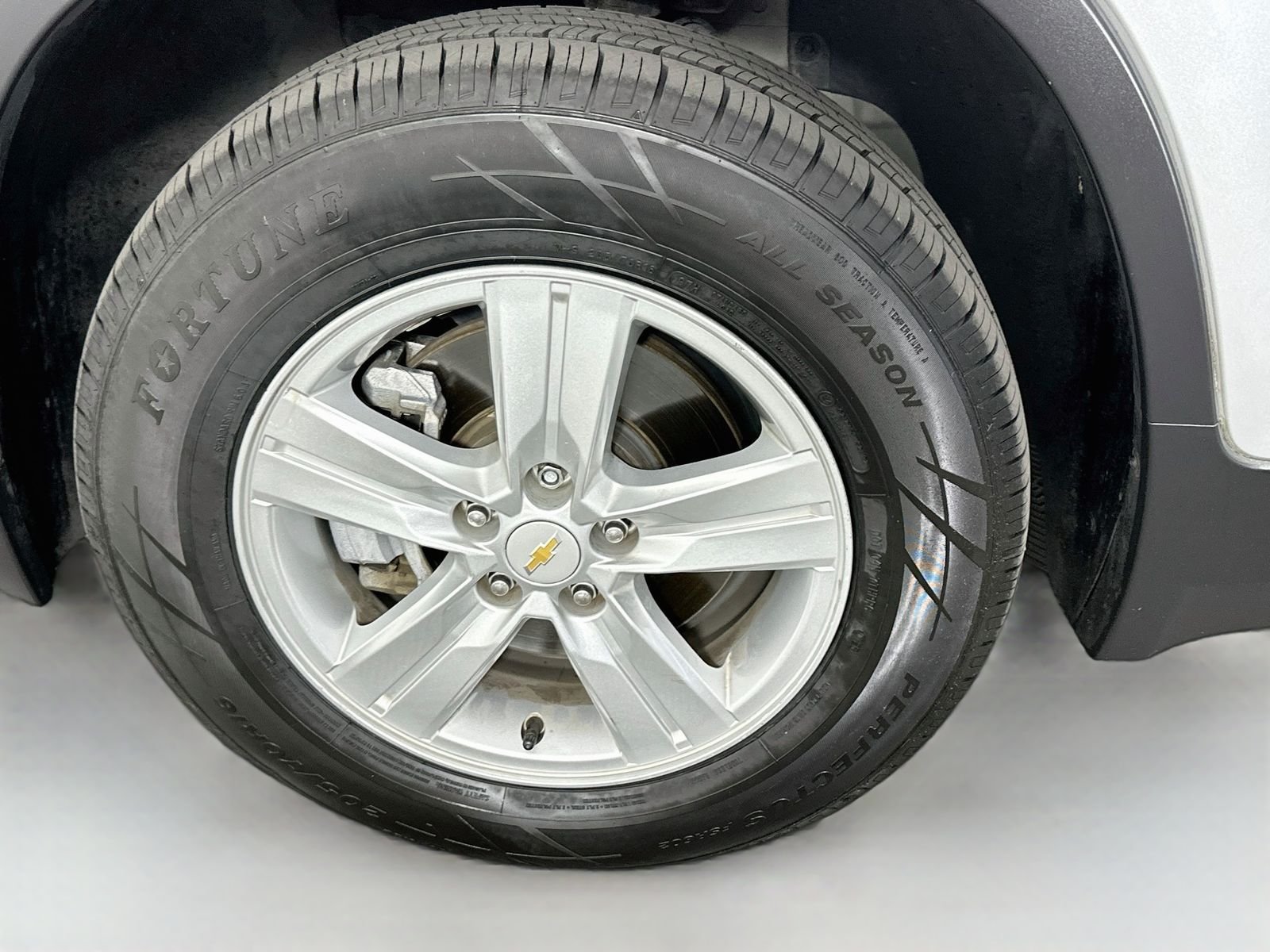 Used 2020 Silver Ice Metallic Chevrolet LT image 29