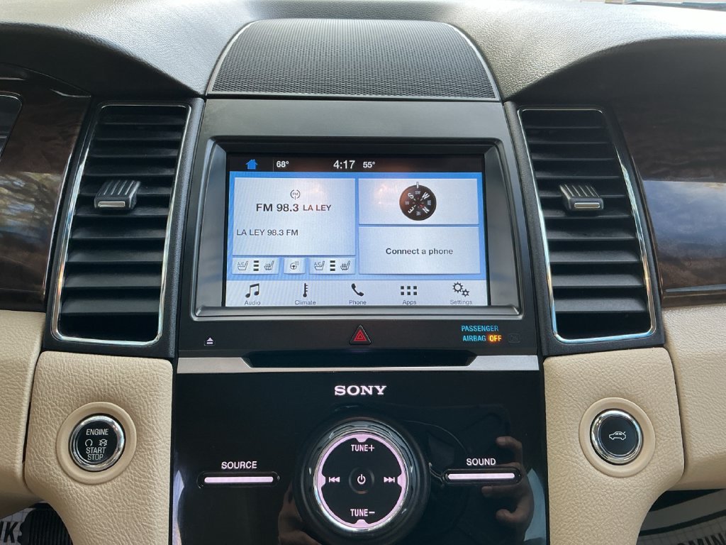 Used 2016 Black Ford Limited image 20