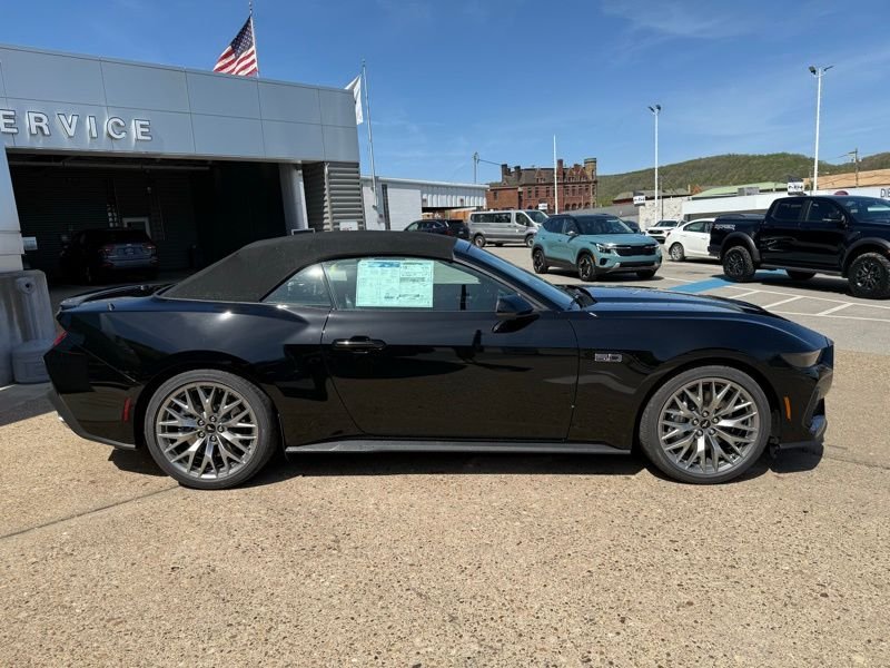 2025 Ford Mustang GT Premium Convertible - Photo 8