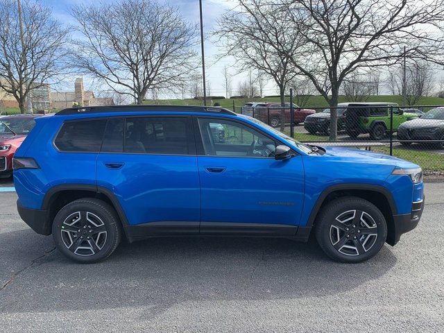 New 2026 Hydro Blue Pearl-Coat Exterior Paint Jeep Laredo image 8