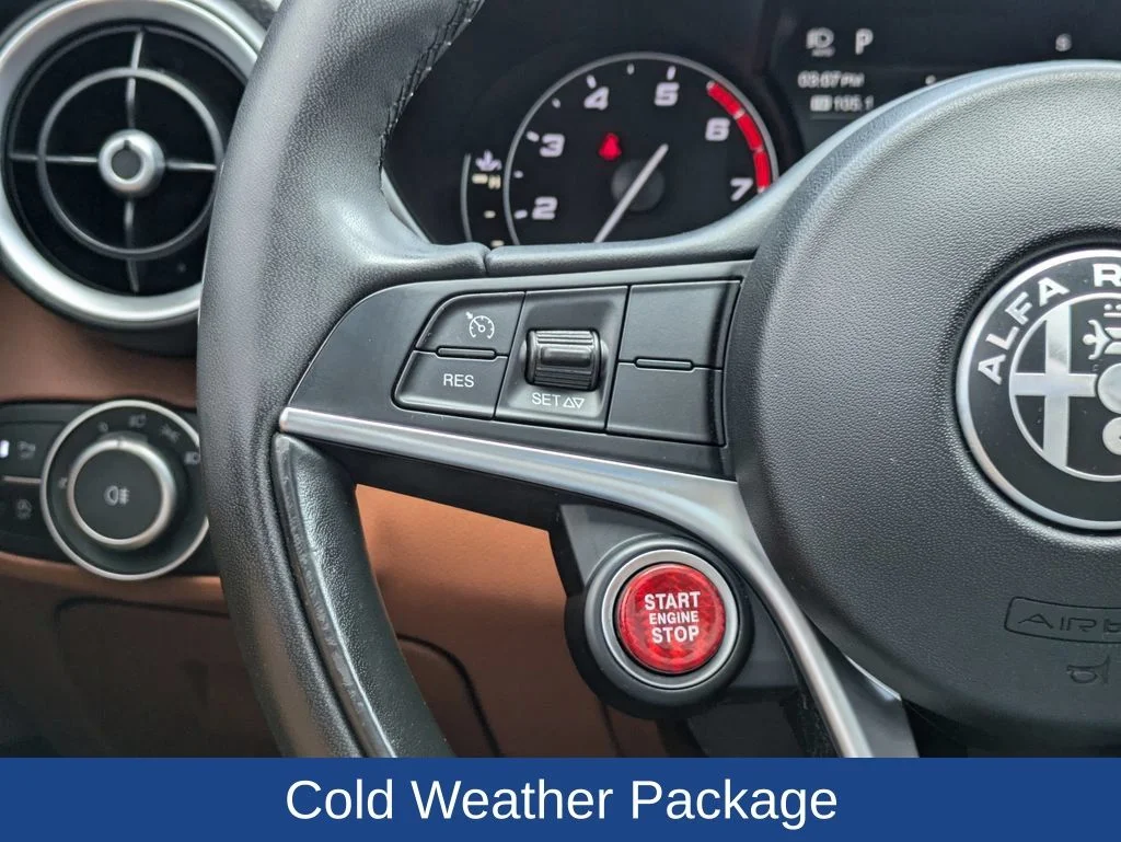 Used 2019 Montecarlo Blue Metallic Alfa Romeo Base image 24