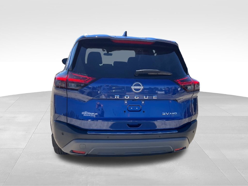 Used 2023 Blue Nissan SV image 4